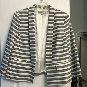 Kasper brand grey and off white striped jacket size 14 petite